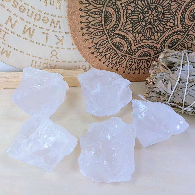 [Australia] - Clear Quartz 2" Natural Rough Stones Crystal Large Raw Crystals Bulk Healing Cuarzo Gemstones for Reiki Healing Tumbling Fountain Rocks Wire Wrapping Decoration 4PCS 0.5lb Clear Quartz 0.55 Pound 