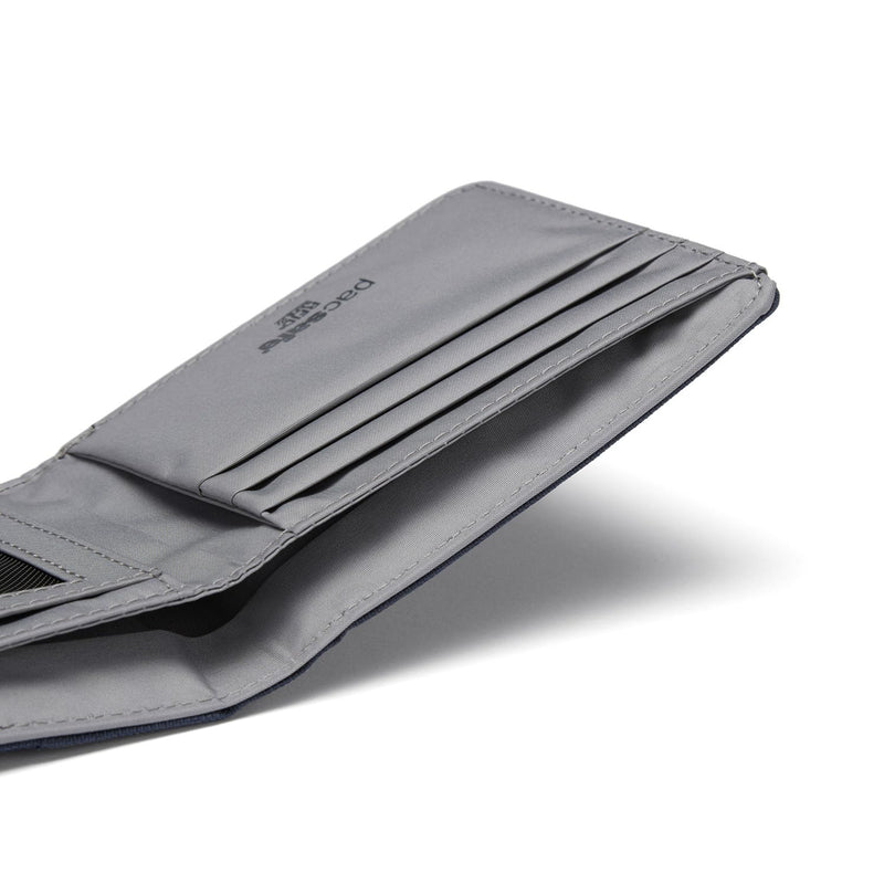 Pacsafe RFIDsafe RFID Blocking Bifold Wallet