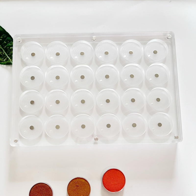 [Australia] - New Acrylic Transparent Elegant Empty Magnetic Eyeshadow Makeup Palette -26mm x24 holes 