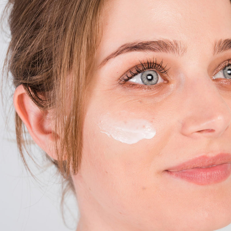 [Australia] - 4pc Full Size Kit (Light Tan) Mineral Makeup Matte Translucent Loose Foundation + Kabuki Brush + Concealer + Finishing Setting Powder + Bare Face Full Coverage SPF 30 with Gel Face Primer 3Oz SPF 30 