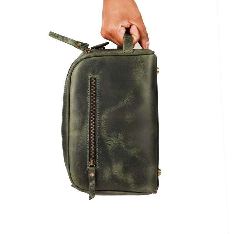 KomalC Leather Toiletry Bag for Men & Women – Handcrafted Travel Grooming Kit with Water-Resistant Lining and Secure Zipper Closure 1 Zip Classic Light Green