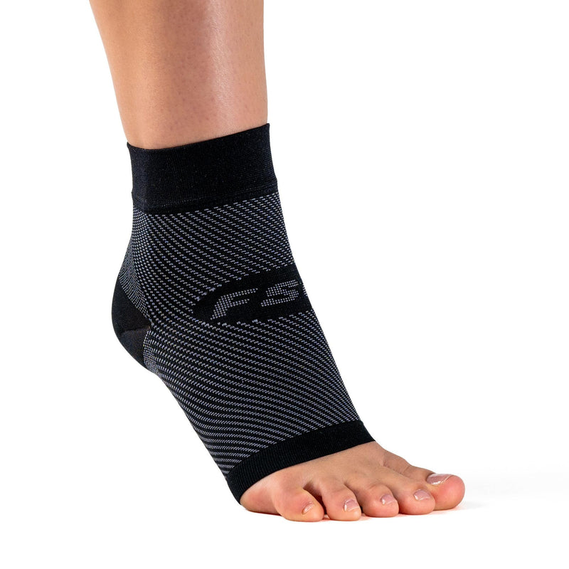 OS1st FS6 Plantar Fasciitis Foot Sleeve – Compression Sock for Heel & Arch Support, Pain Relief, Injury Recovery, Moisture-Wicking Fabric – Medical Grade Compression for Men & Women Medium