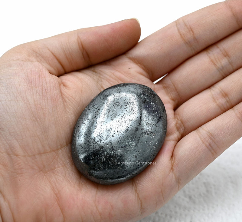 [Australia] - Hematite Crystals and Healing Stones - Large Palm Stone Crystals Piedra - Crystal for Good Luck, Balanced Positive Energy, Meditation - Unique Stocking Stuffers and Birthday Gifts for Women, Men Hematite 