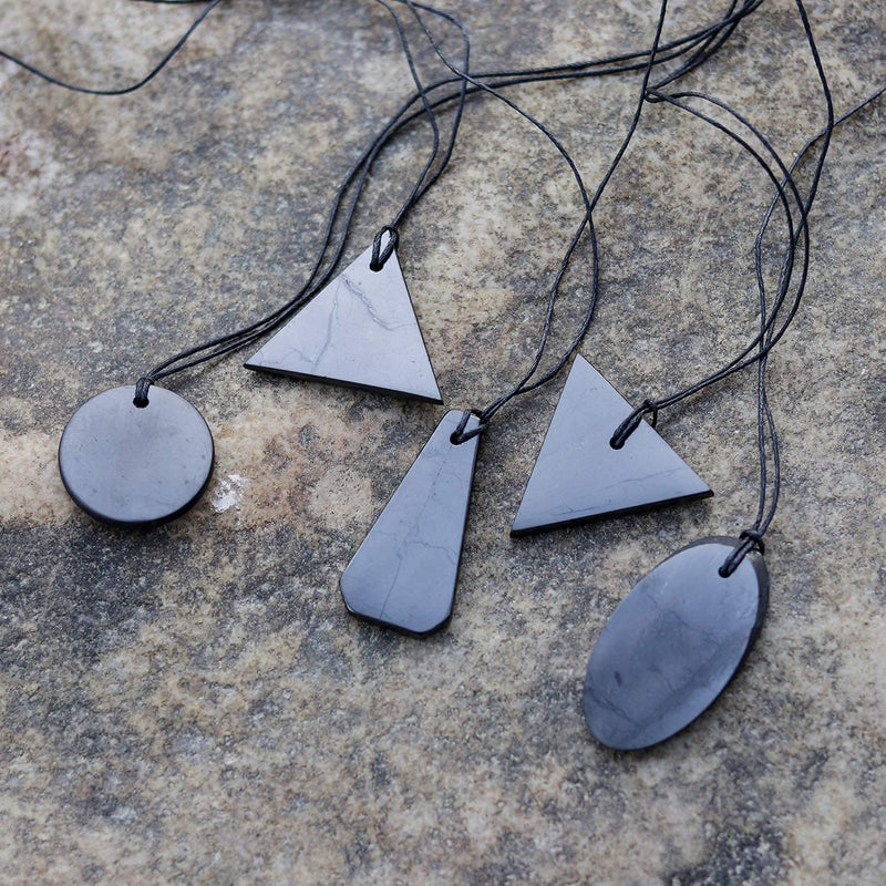 [Australia] - Heka Naturals Shungite Crystal Necklace Pendants Set | Healing Crystals & Chakra Necklace - Gemstone Jewelry for Men & Women - Spiritual and Joyous Gifts Set of 5 