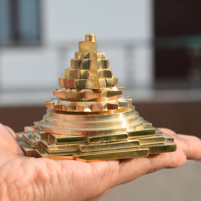 Brass Sri Yantra 3 Inch, Shree Chakra Yantra for Vastu Dosh, Prosperity, Positive Energy, Spiritual Puja, Home Mandir Decor, Sacred Geometry Brass Yantr, Meditation & Energy Tool