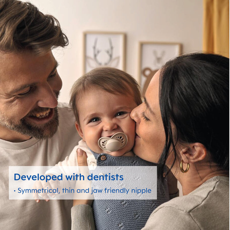 [Australia] - MAM Day & Night Pacifiers, Glow in The Dark Pacifier for Breastfed Babies, Nipple Shape Helps Promote Healthy Oral Development, BPA-Free Silicone Nipple, Easy to Clean, 16+ Months, 4 Count, Unisex Teal / Pale Mint / Sky 4 Count (Pack of 1) 