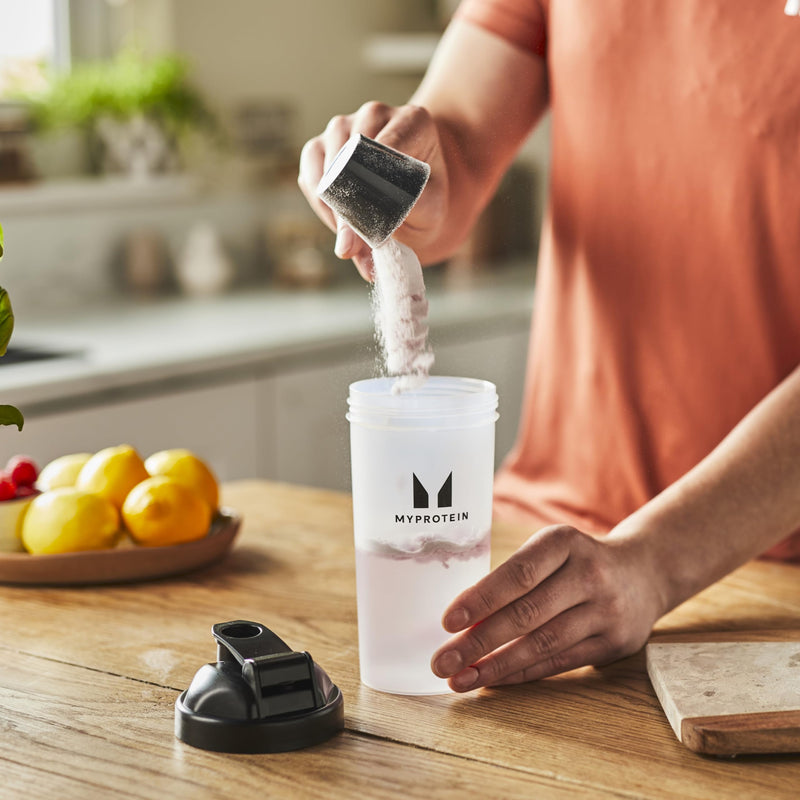 Myprotein Clear Whey Protein Isolate Powder - Peach Tea - 488g - 20 Servings - Cool and Refreshing Whey Protein Shake Alternative - 20g Protein and 4g BCAA per Serving 500 g (20 Servings)