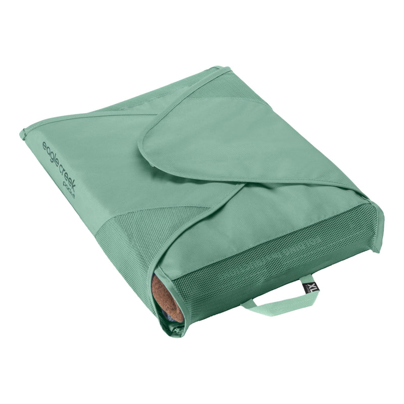 Eagle Creek Pack-It Reveal Garment Folder, Extra Large, Willow Green | Travel Garment Bag with Compression Wings to Maximize Luggage Space, Convenient Top Handle, Quick Drying Material