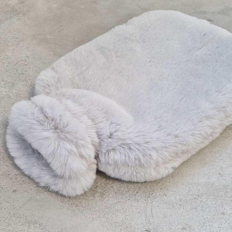 [Australia] - Fashy hot water bottle with cover made of high-quality imitation fur, 2.0L alabaster 