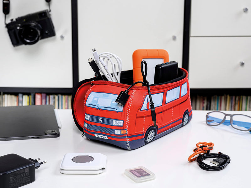 BRISA VW Collection - T3 Bus Camper Toiletry Bag Cosmetic Case | Volkswagen Toiletry Bag Cosmetic Case, Water-Repellent, Hanging Hook, 4 Mesh Pockets for Travel, Bathroom, Neoprene, Large Red Groß (30 x 14 x 12 cm)