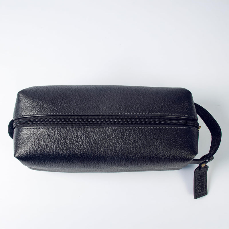 Leather Toiletry Bag for Men | Genuine Full-Grain Bovine Dopp Kit | OXFORD | Mens Travel Toiletry Bag | Shaving Kit for Men | Handcrafted in Bolivia | Onyx