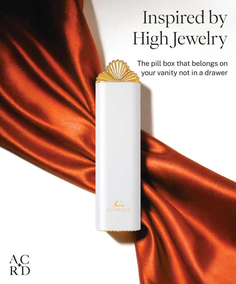 7 Day Metal Pill Organizer, Luxury Pill Compact, Travel Pill Case for Purse, Elegant Fancy Gold Pill Case for Vitamins, Medicine, Supplements, Luxury Wellness Gift - White Cloud Dancer (White)