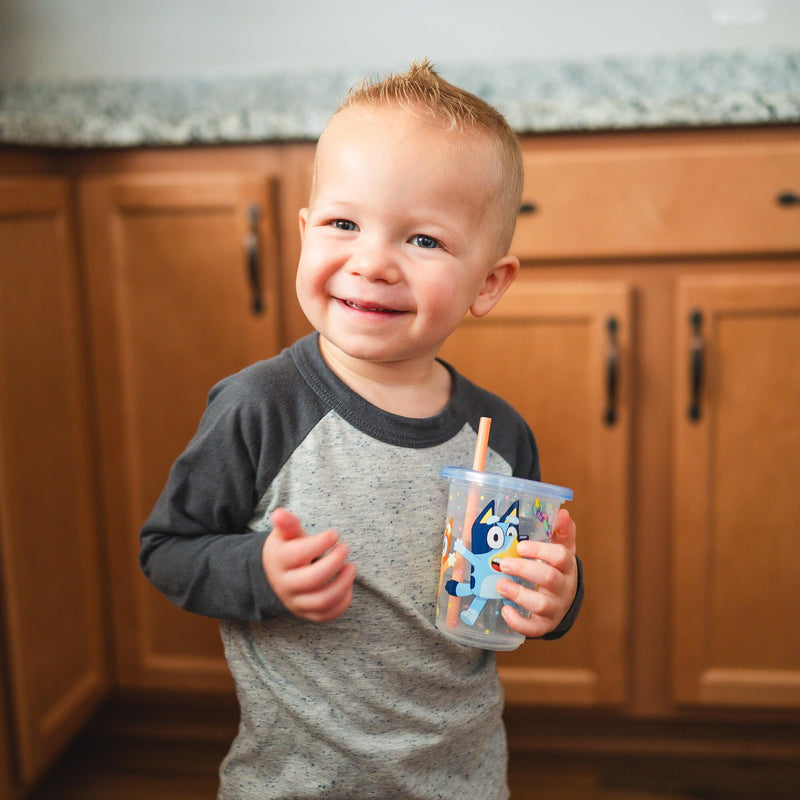 [Australia] - The First Years Bluey Take & Toss Toddler Straw Cups - Spill Proof Toddler Sippy Cups with Snap On Lids and Straws - Bluey Gifts and Bluey Party Supplies - 10 Oz - 10 Count 