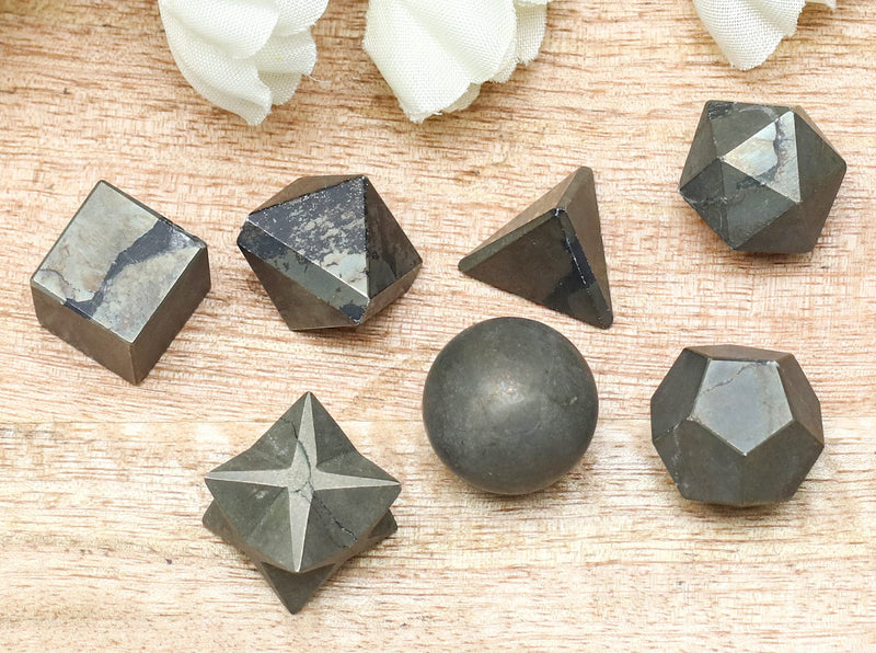 Crocon Golden Pyrite 7 Pcs Crystals Geometry Set Platonic Solids Stone | chakra Sacred Geometric Stones for Meditation Reiki Balancing Healing Chakra Stone Cleansing Spiritual Good Luck (15-20 mm) Set of 7