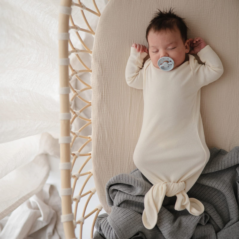[Australia] - mushie Extra Soft Muslin Fitted Crib Sheet | 192 Thread Count | 28"x 52" (Fog) Fog 