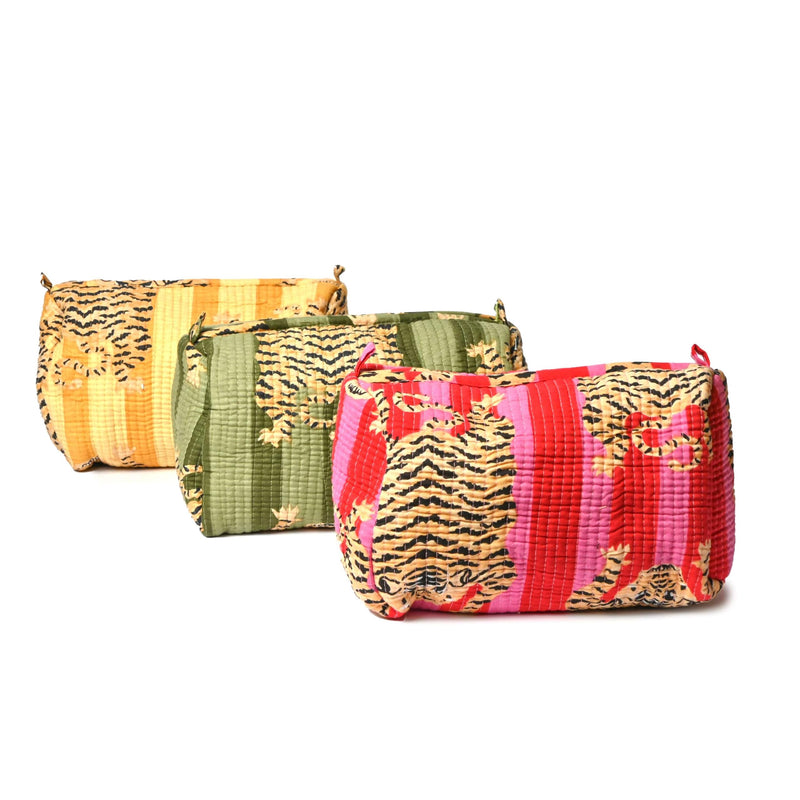 Quilted Cotton Travel Pouch – Handcrafted Cosmetic Bag with Jungle Print Green&beige 9X5X5