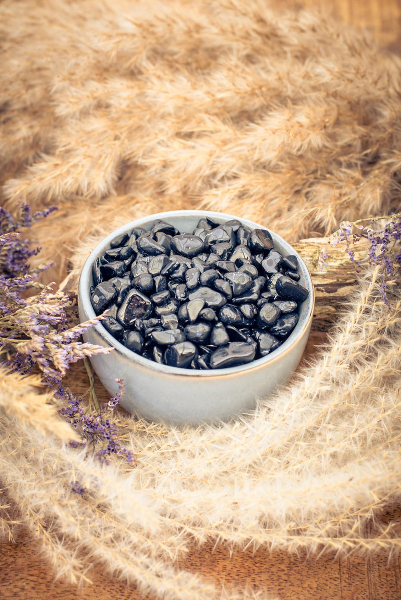 [Australia] - Black Tourmaline/Schörl Mini Tumbled Stones | 100 grams gemstone chips | 4-8mm diameter | Premium quality Lebensquelle Plus 