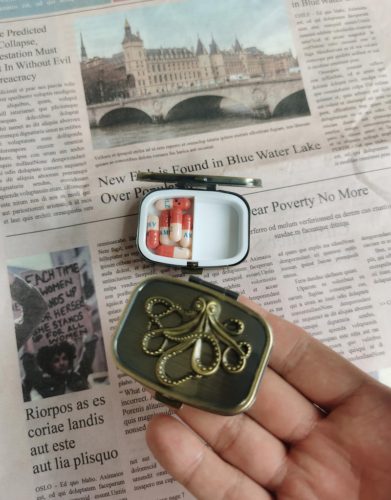 Hidad Bronze Retro Portable Travel Pill Organizer - Octopus Sign Small Pill Box for Purse or Pocket, Cute Durable Portable Mini Pill Case,Pill Bottle Container, Hold Vitamin Medicine Pill Dispenser