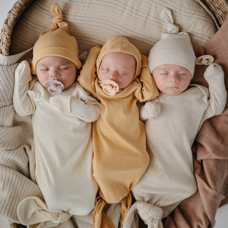 [Australia] - FRIGG Daisy Natural Rubber Baby Pacifier | Made in Denmark | BPA-Free (Blush/Cream, 0-6 months) 2-Pack 0-6 Month Blush/Cream 