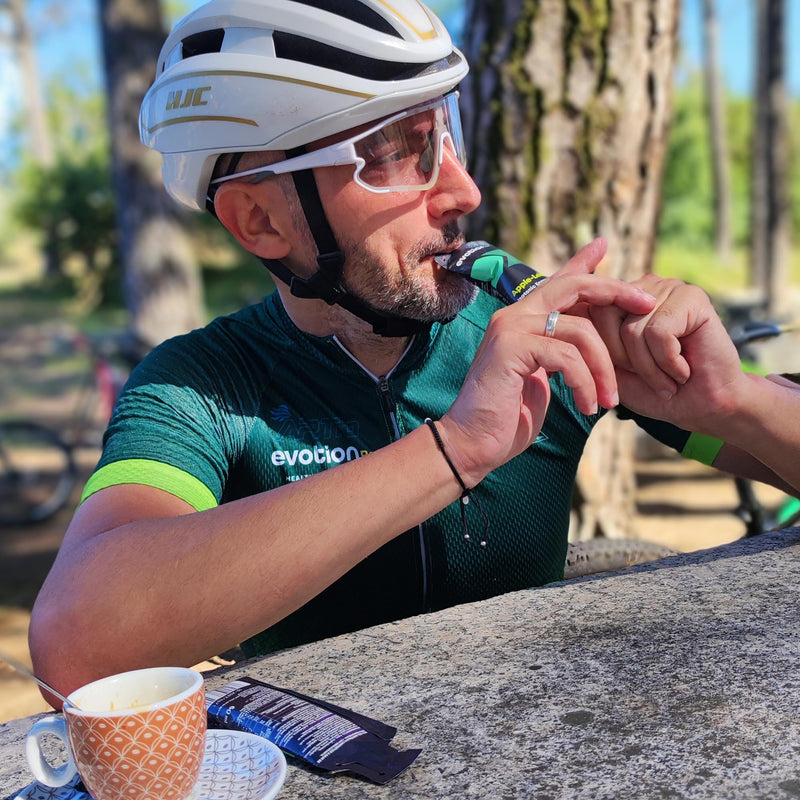 [Australia] - EVOTION PRO High Energy Gel 20 x 60ml - 80kcal 20g carbohydrates per pack - Mix Box - Maltodextrin Power Gel Sport - Liquid Powergel Energy Shot - Energy Running Running Marathon Nutrition Assortment 