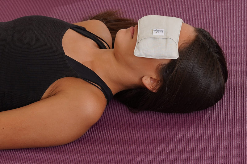 [Australia] - Sacksy Thyme Organic Linen Eye Pillow - Lavender & Flaxseed for Relaxation, Yoga, Stress Relief - Microwavable Heating Pad & Cool Compress - Made in USA - Gifts for Meditation Beige (Unscented) 