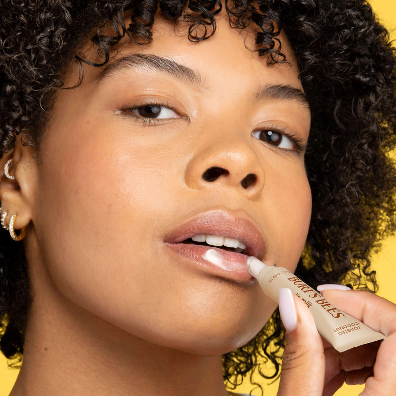 Burt’s Bees Lip Milk, Daily Lip Moisturizer, Toasted Coconut, Vitamin Enriched Moisturizing Lip Balm with Almond Milk and Jojoba Oil, Hydrating for Softer Lips, 1 Tube, 0.34 Fl Oz 1 Count (Pack of 1)