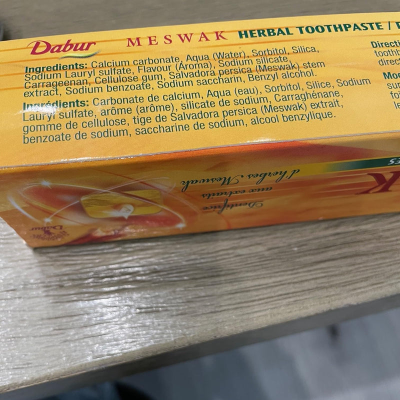 [Australia] - Dabur Fluoride Free Toothpaste – Sensitive Toothpaste with Miswak for Gum Health – Enamel Protection & Tartar Remover for Teeth – Plaque Remover – Gums & Freshens Breath (Pack of 3) 