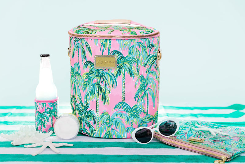 Lilly Pulitzer Water Resistant Vinyl Beach Day Pouch, Zipper Bag Includes Drink Hugger, Small Pouch, and Towel Clips Suite Views