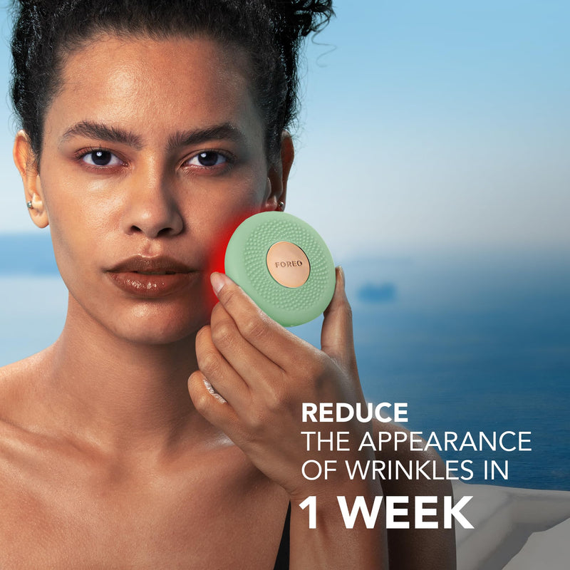 FOREO UFO 3 go Travel-friendly Face Mask Skincare Device - Face Moisturiser - Anti-Aging - Red Light - Warming - Facial Massage - Compact - App-connected - Pistachio Pistchaio