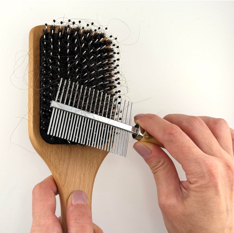 [Australia] - Premium Dual-Sided Brush Cleaning Tool – Eco-Friendly Bamboo Handle – Easily Removes Hair & Product Buildup from Boar Bristle, Paddle, Detangling & Styling Brushes 