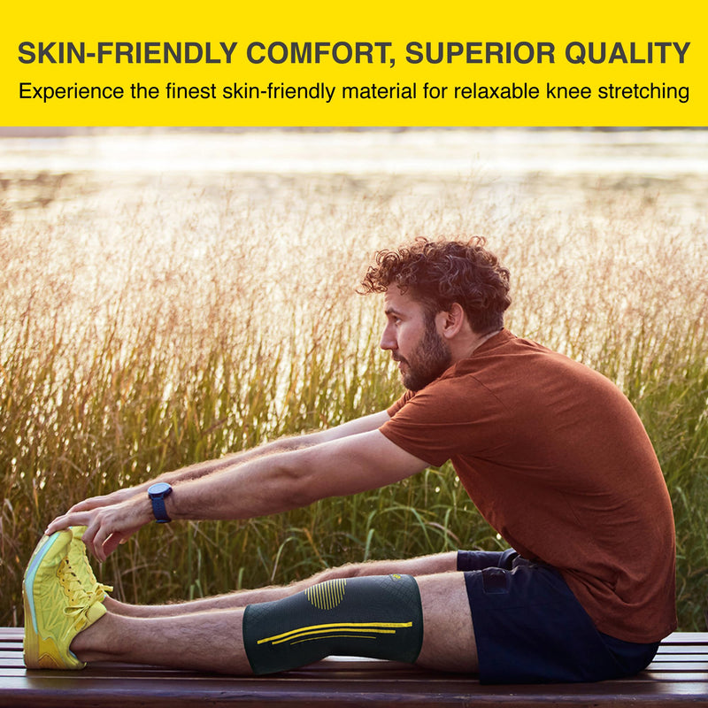 [Australia] - Bracoo KE92 Knee Sleeve for Men and Women | Elastic knee support with compression effect and side stabilizers - ideal for volleyball, fitness, sports and everyday life (Black Pair, M) Black Pair 