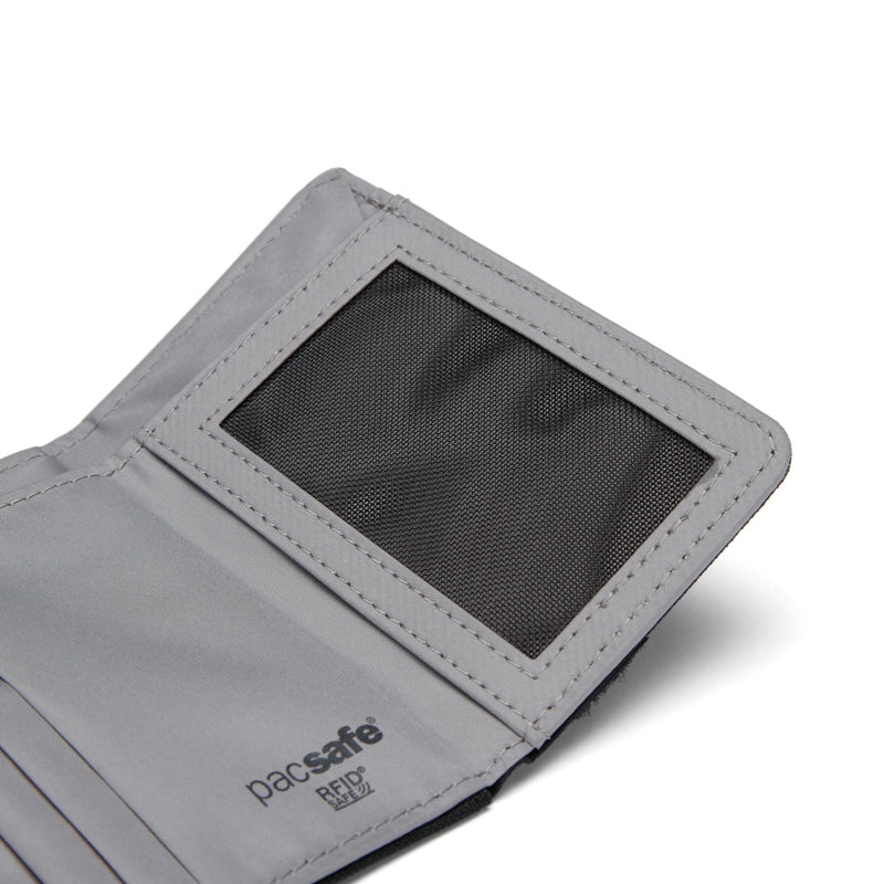 Pacsafe RFIDsafe RFID Blocking Trifold One Size Jet Black