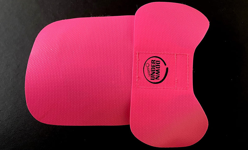 DOWN UNDER OUTDOORS 4 Pack Very Very Small PVC Chicken Saddles, Bantams, Young Birds Pink - PawsPlanet Australia