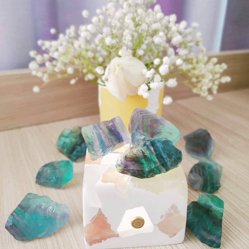 [Australia] - 1 lb Rough Crystals Bulk Raw Rainbow Fluorite Healing Stones for Tumbling, Wire Wrapping, Wicca Reiki,Meditation Rainbow Fluorite Quartz 