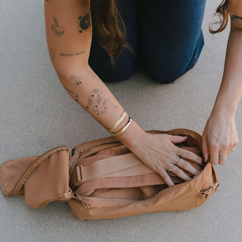 WildBird - Aerial Carry Bag - for the Aerial Buckle Baby Carrier (Desert Lark) - Breathable, Lightweight, Durable - Quick Drying, Moisture Wicking - Polyester, Nylon, Spandex - Baby Bag, New Mom Gifts Desert Lark