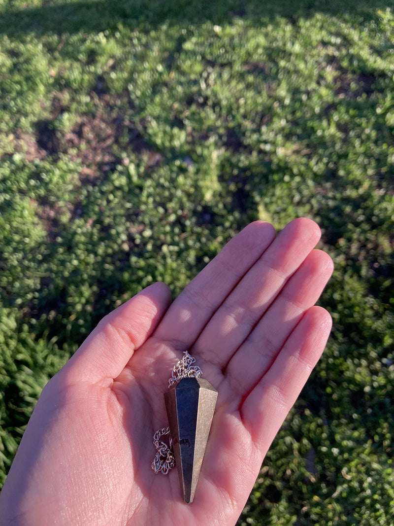 [Australia] - Pyrite Natural Stone Pendulum, Crystal Pendulum, Hexagonal Vintage Crystal Pendulum for Dowsing, Chakra Reiki Divination Wicca Meditation Pendulum (Pyrite) Pyrite 