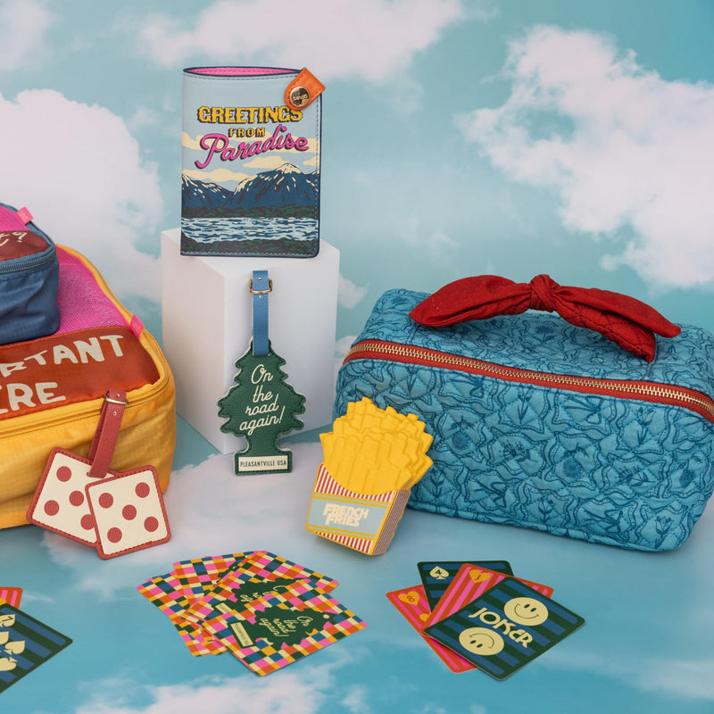 ban.do Getaway Quilted Toiletry Bag with Bow Handle and Satin Interior (Flowers and Bows)