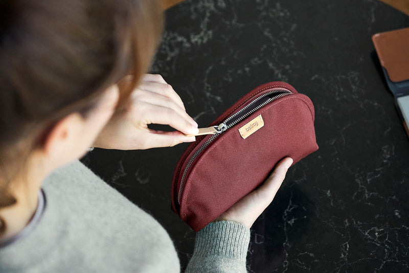 Bellroy Classic Pouch, Everyday kit, Leather and Woven Fabric (pens, Cables, Cosmetics, Personal Items) Melbourne Black