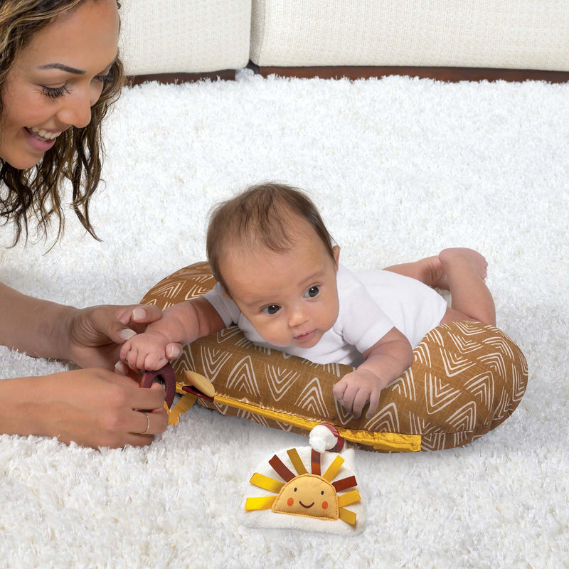 [Australia] - Boppy Tummy Time Prop, Golden Sun with Arrows with Two Removable Toys, A Smaller Size for Comfortable Tummy Time, Attached Toys Encourage Neck and Shoulder Strength Building 