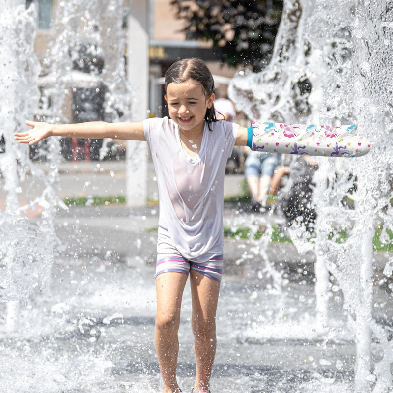 [Australia] - Kids Cast Cover for Shower Arm ‚Äì Waterproof Arm Sleeve with Leak-Proof Silicone Seal ‚Äì Reusable Unicorn Design for Children (Fits Arms up to 17.3‚Äù Long & 6.7‚Äì8.7‚Äù Circumference, Ages 4‚Äì9) 