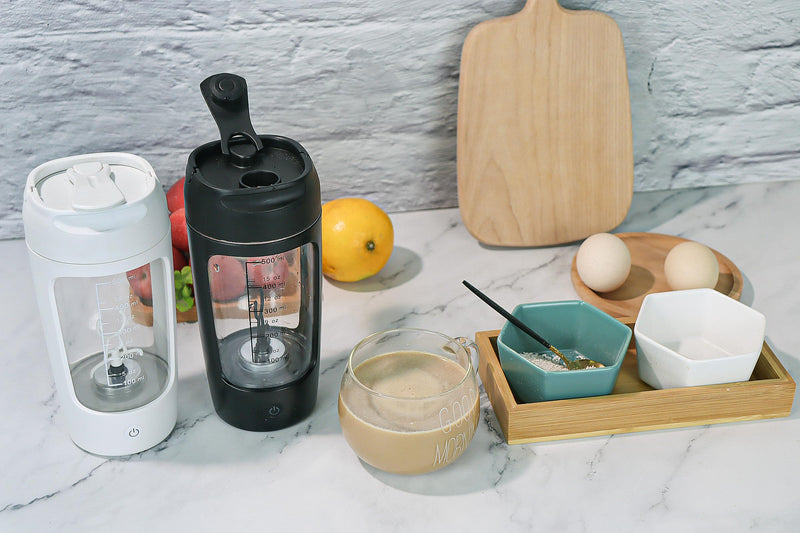 [Australia] - Shaker Bottle, Electric Shaker, USB C Rechargeable Electric Mixer, Refillable, Powerful for Smooth Protein Shakes - Includes Additional Storage, Cup 600ml (Pink) Pink 