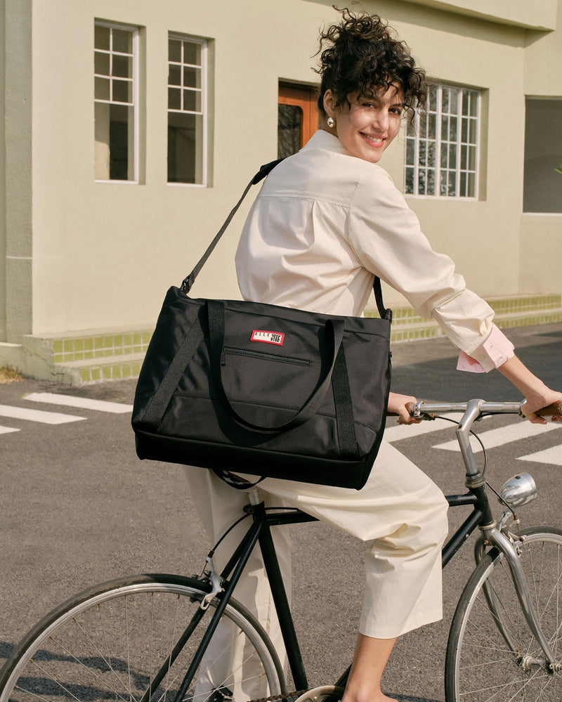 ELLE 20 Inch Carry On Duffle Bag, Water Resistant Duffel for Trips & Gym Black