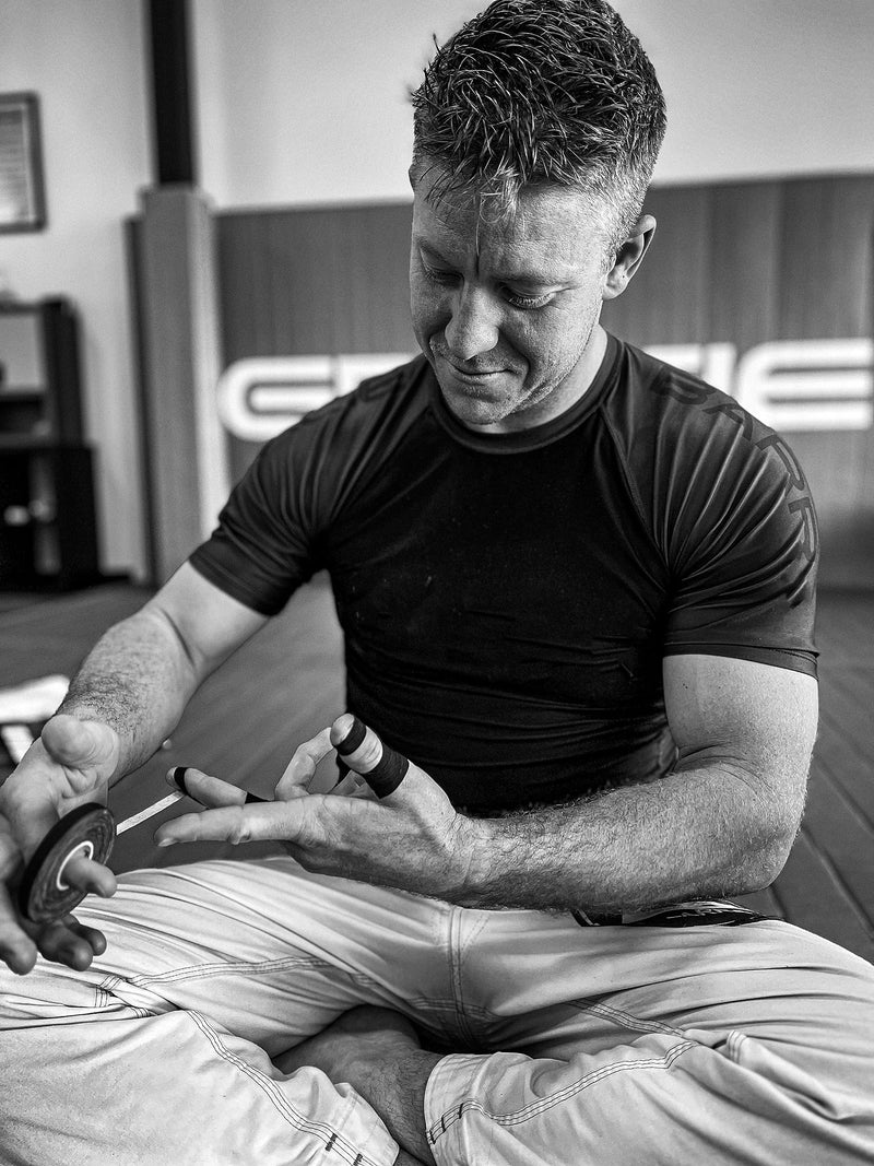 Bighorn Athletics Pro Series Jiu-Jitsu Finger Tape, 8-Rolls with Tin Holder, Enhanced Extra Strength, Residue-Free (0.3-Inch, Black) 0.3-Inch