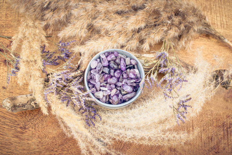 [Australia] - Amethyst mini tumbled stones | Gemstone chips 100 grams | 5mm diameter | Source of Life Plus 