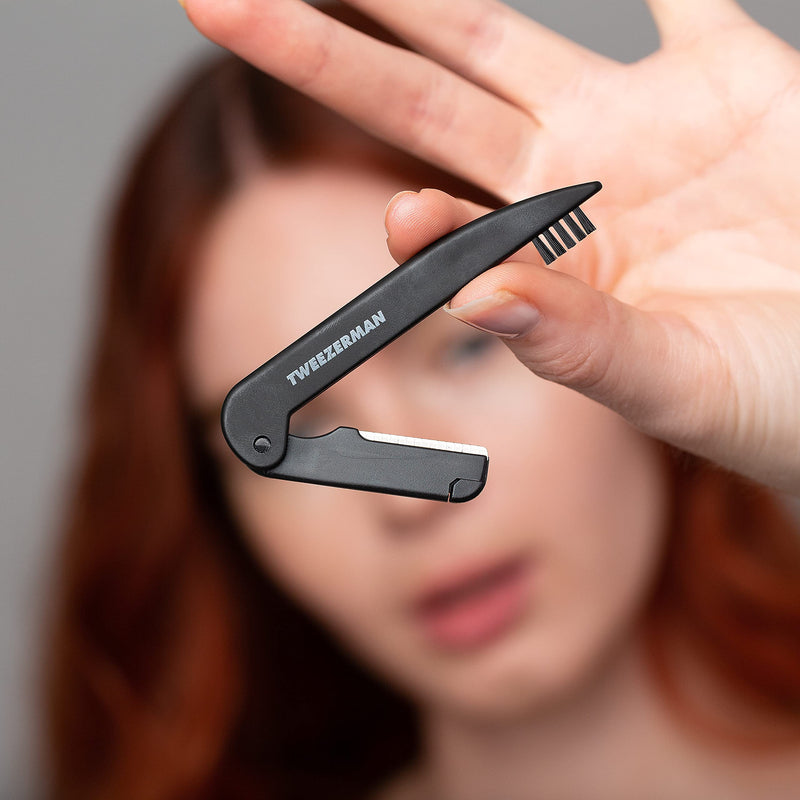 [Australia] - Tweezerman Precision Folding Brow Razor - Eyebrow Razor for Women and Men Black 