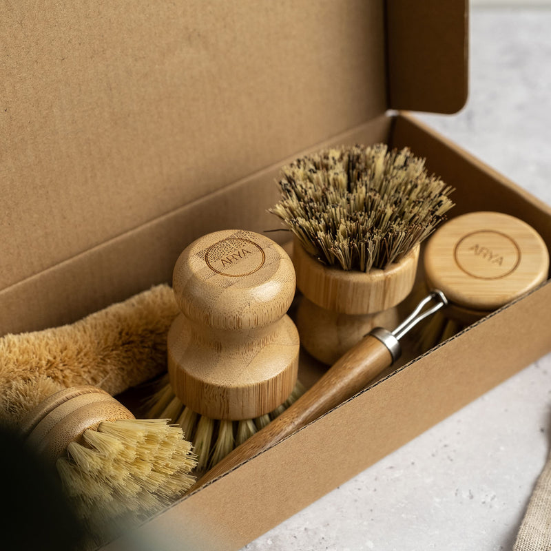[Australia] - ARYA. Wooden Dish Brush Set | 4 Kitchen Washing Up Brushes & One Replacement Head | Bamboo & Natural Fibers | Eco Friendly Wooden Pot Brush Scourer Scrubber Sponge Alternative 