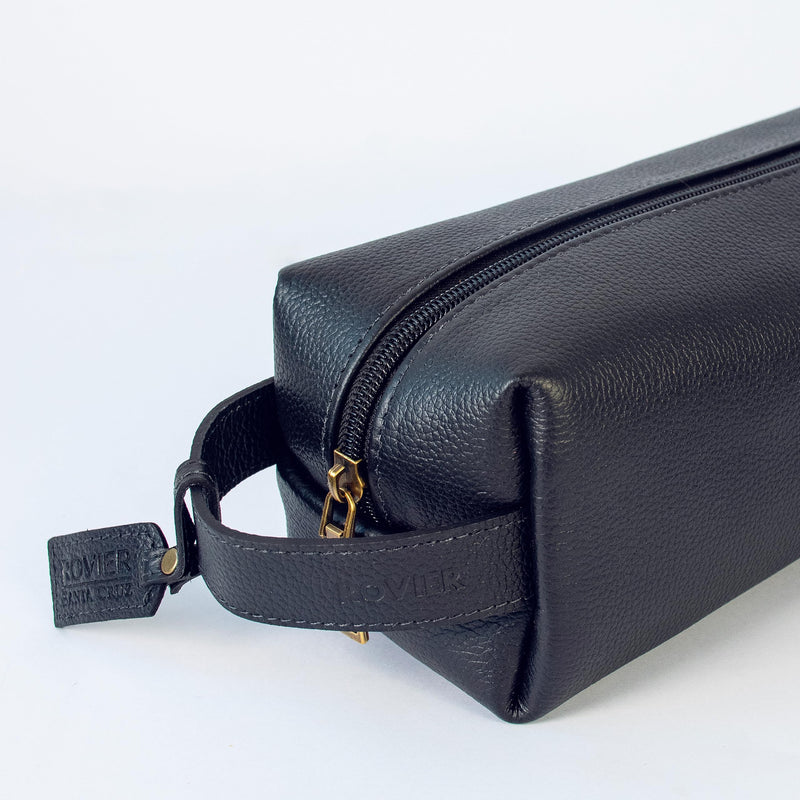 Leather Toiletry Bag for Men | Genuine Full-Grain Bovine Dopp Kit | OXFORD | Mens Travel Toiletry Bag | Shaving Kit for Men | Handcrafted in Bolivia | Onyx
