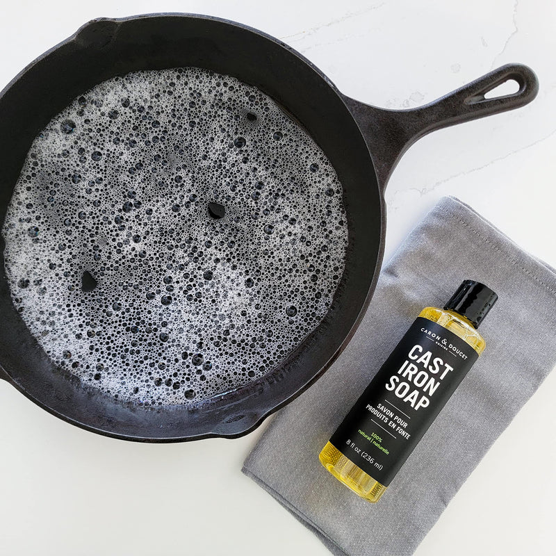 [Australia] - CARON & DOUCET - 100% Plant-Based Cast Iron Cleaning Set: Seasoning Oil & Soap for Washing, Restoring & Seasoning Skillets, Pans & Grills! 8 Fl Oz (Pack of 2) 