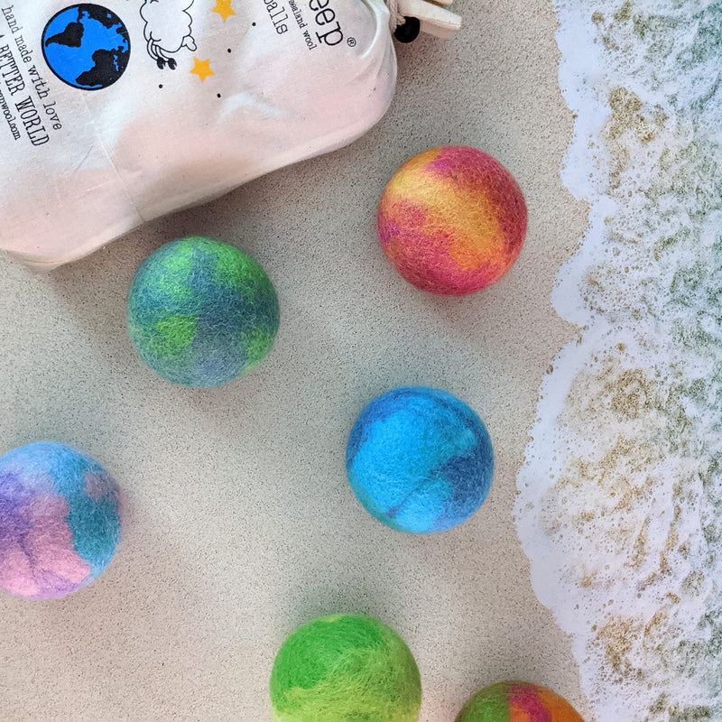 [Australia] - Friendsheep Wool Dryer Balls 6 Pack XL Organic Premium Reusable Cruelty Free Handmade Fair Trade No Lint Fabric Softener Color - Galaxy Tie Dye Galaxy Tie Die 
