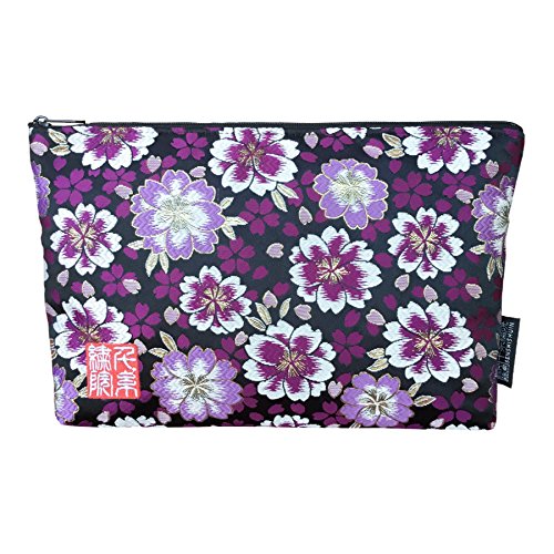 千糸繍院 Brocade zipper pouch, lined with Nishijin brocade, size M. (Kuromurasakiyaezakura)
